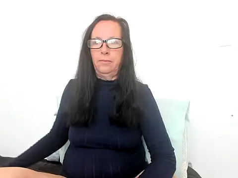 peachgoddess online show from June 3, 2026, 2:33 pm