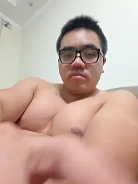 awesometeacher33 online show from April 26, 2026, 3:26 am