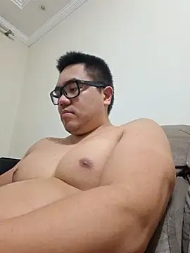 awesometeacher33 online show from April 27, 2026, 4:38 pm
