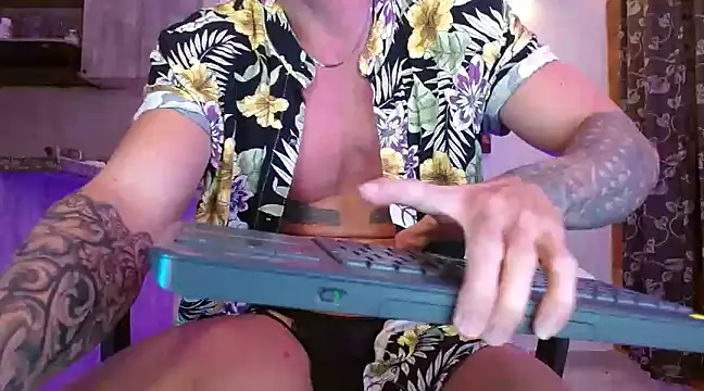 Ryannblue07 online show from March 17, 2025, 11:54 pm