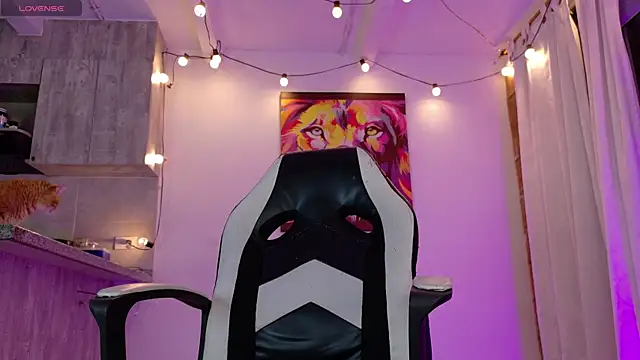 Ryannblue07 online show from November 28, 2025, 11:18 pm