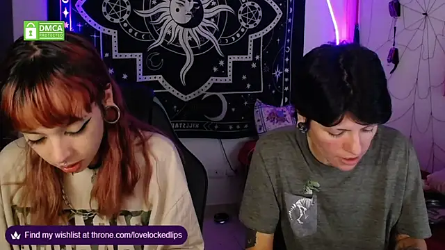 lovelockedlips online show from October 15, 2025, 4:34 am