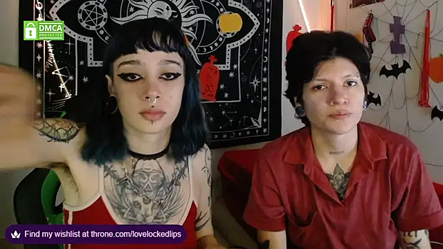 lovelockedlips online show from October 28, 2025, 3:43 am