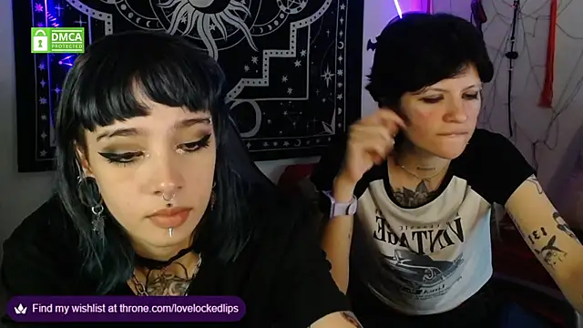 lovelockedlips online show from November 8, 2025, 3:39 am