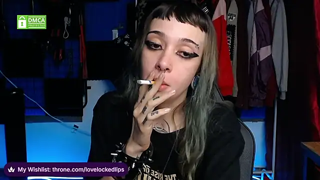 lovelockedlips online show from May 31, 2026, 6:09 pm