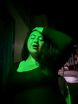 Snapshot of melisamoon_ chatting on March 1, 2026, 1:07 am melisamoon online show from March 1, 2026, 1:07 am