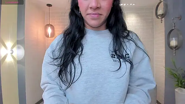 AmaliaCrus online show from October 3, 2025, 12:35 pm