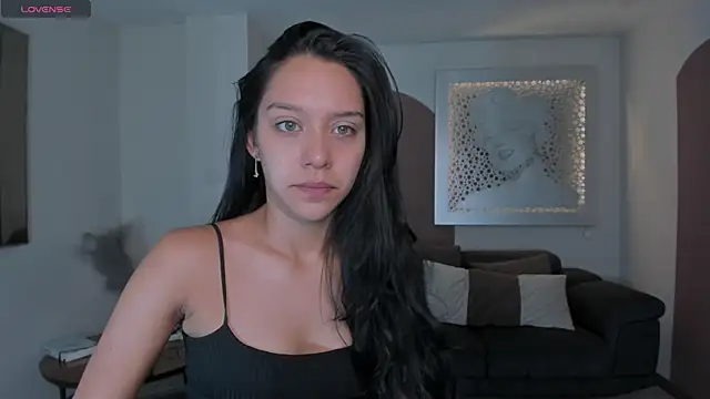 Snapshot of AmaliaCrus chatting on July 5, 2026, 6:04 pm AmaliaCrus online show from July 5, 2026, 6:04 pm