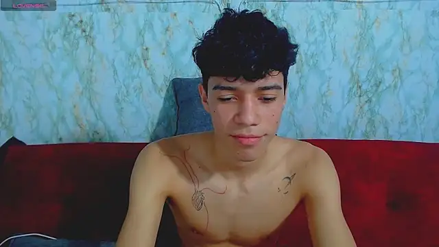Snapshot of SinfulkingX chatting on March 14, 2025, 1:16 am SinfulkingX online show from March 14, 2025, 1:16 am