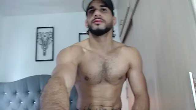 Snapshot of Maximiliano_ford chatting on March 16, 2025, 7:17 pm Maximiliano ford online show from March 16, 2025, 7:17 pm