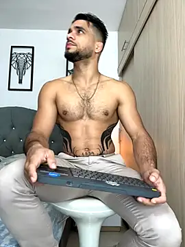 Snapshot of Maximiliano_ford chatting on September 26, 2025, 10:41 am Maximiliano ford online show from September 26, 2025, 10:41 am