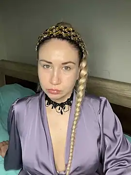 Nikusia online show from March 22, 2025, 6:14 pm