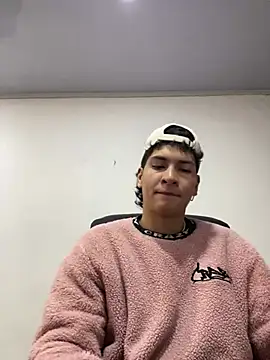 Snapshot of Jhojan_twink chatting on March 14, 2025, 1:57 pm Jhojan twink online show from March 14, 2025, 1:57 pm