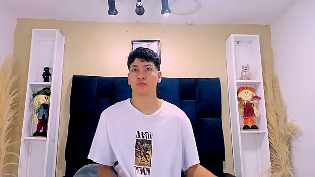 Snapshot of Jhojan_twink chatting on October 6, 2025, 12:02 pm Jhojan twink online show from October 6, 2025, 12:02 pm