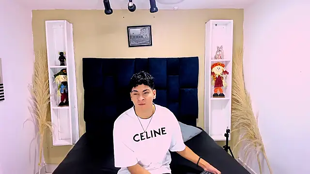 Snapshot of Jhojan_twink chatting on October 8, 2025, 12:36 pm Jhojan twink online show from October 8, 2025, 12:36 pm