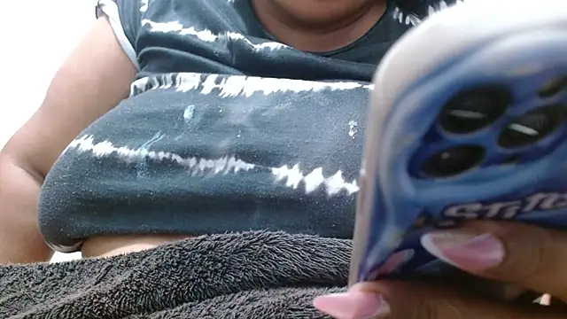 Lanegracalientexx online show from March 8, 2026, 12:09 pm