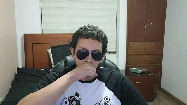 Snapshot of hardaftercum chatting on March 18, 2025, 10:25 am hardaftercum online show from March 18, 2025, 10:25 am