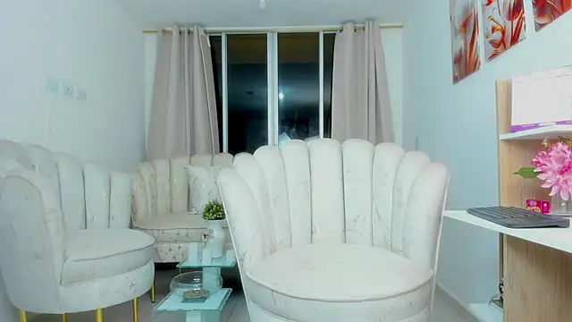 Snapshot of karol_f00x chatting on October 6, 2025, 2:53 am karol f00x online show from October 6, 2025, 2:53 am