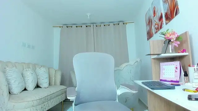 Snapshot of karol_f00x chatting on November 29, 2025, 2:03 am karol f00x online show from November 29, 2025, 2:03 am