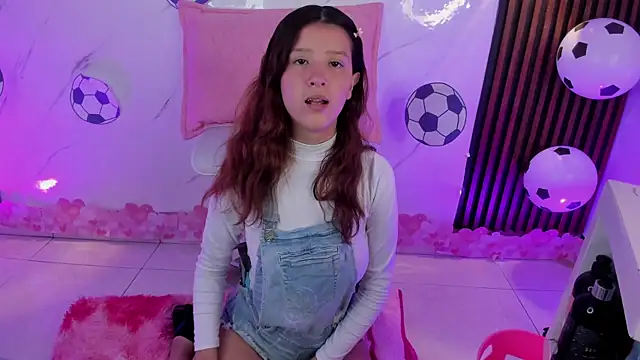 Sophie joyy online show from June 18, 2026, 10:47 pm