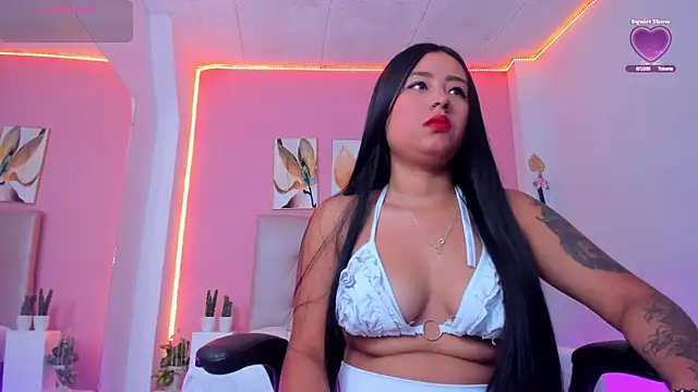 Molly h0t online show from October 25, 2025, 1:07 pm