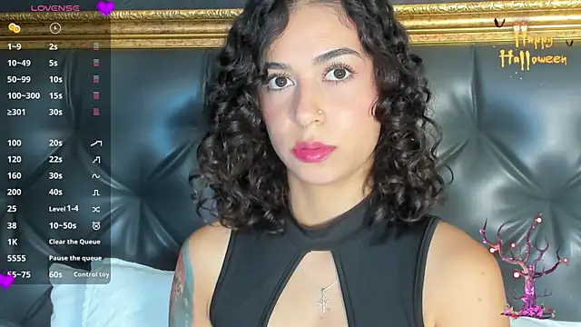 Snapshot of AliceStevens_ chatting on October 23, 2025, 12:59 pm AliceStevens online show from October 23, 2025, 12:59 pm