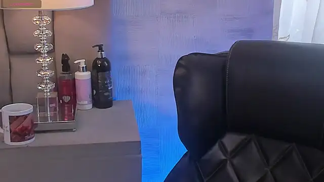 Snapshot of AliceStevens_ chatting on January 9, 2026, 1:25 pm AliceStevens online show from January 9, 2026, 1:25 pm