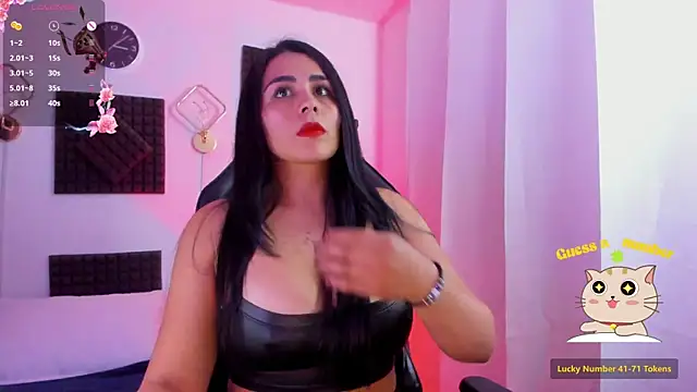 hannarusso online show from December 5, 2025, 8:05 pm