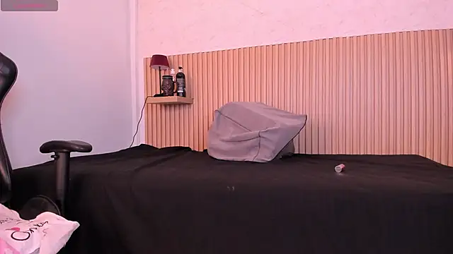 Snapshot of Layla_arabelle chatting on July 1, 2026, 9:03 pm Layla arabelle online show from July 1, 2026, 9:03 pm