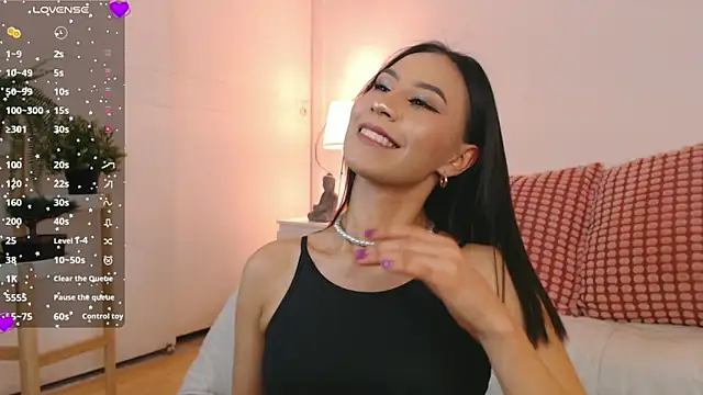 Snapshot of Valen_ross_ chatting on September 17, 2025, 10:44 pm Valen ross online show from September 17, 2025, 10:44 pm