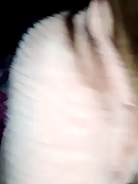 Snapshot of Maya-Moon chatting on November 21, 2025, 11:36 pm Maya-Moon online show from November 21, 2025, 11:36 pm