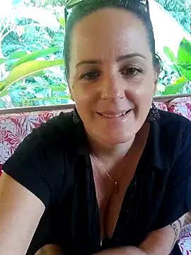 Snapshot of emiliemilf chatting on June 8, 2026, 8:09 pm emiliemilf online show from June 8, 2026, 8:09 pm