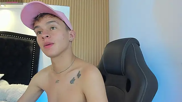 LiamWildx20 online show from June 20, 2026, 5:10 am