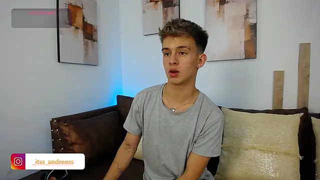Snapshot of LiamWildx20 chatting on July 30, 2026, 8:52 pm LiamWildx20 online show from July 30, 2026, 8:52 pm
