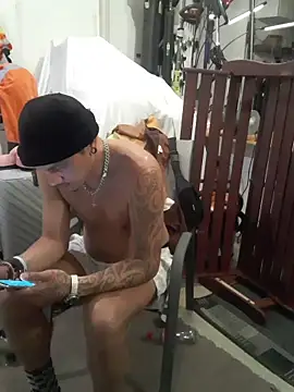 Snapshot of TAIZ69WORLD chatting on November 1, 2025, 10:39 am TAIZ69WORLD online show from November 1, 2025, 10:39 am