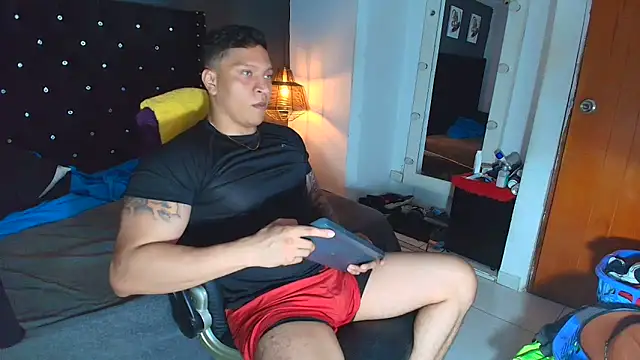 ethan dalton  online show from December 18, 2025, 3:01 am