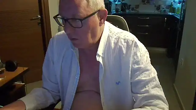 JamesBauer online show from February 27, 2026, 4:01 am