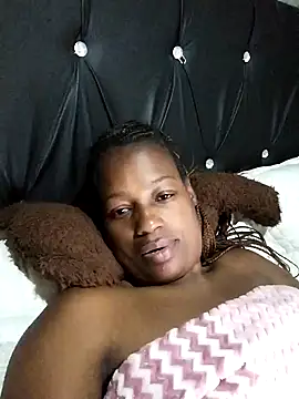 sexylira online show from November 6, 2025, 7:04 pm