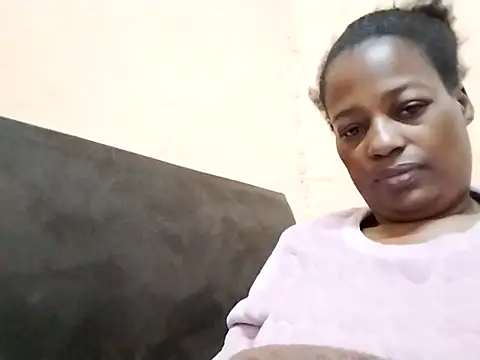 Snapshot of sexylira chatting on June 18, 2026, 2:21 pm sexylira online show from June 18, 2026, 2:21 pm