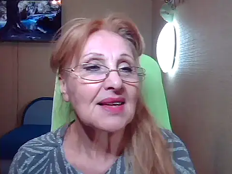 Snapshot of Margo_Sweety chatting on March 17, 2025, 6:00 pm Margo Sweety online show from March 17, 2025, 6:00 pm