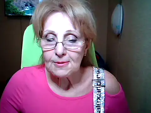 Snapshot of Margo_Sweety chatting on March 21, 2025, 4:51 pm Margo Sweety online show from March 21, 2025, 4:51 pm
