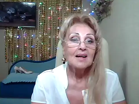 Snapshot of Margo_Sweety chatting on September 10, 2025, 4:18 pm Margo Sweety online show from September 10, 2025, 4:18 pm