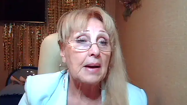 Snapshot of Margo_Sweety chatting on November 29, 2025, 6:00 pm Margo Sweety online show from November 29, 2025, 6:00 pm