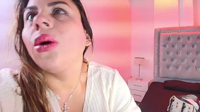 Snapshot of Lia_adamsss chatting on June 3, 2026, 4:04 am Lia adamsss online show from June 3, 2026, 4:04 am