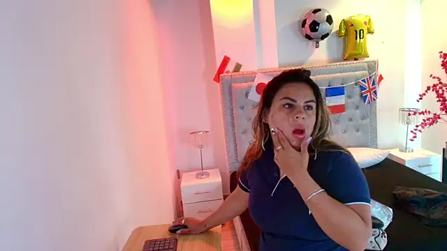 Lia adamsss online show from June 28, 2026, 3:12 am
