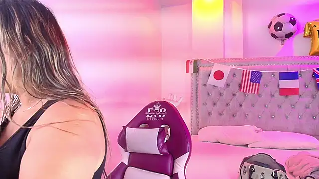 Lia adamsss online show from July 3, 2026, 3:24 am