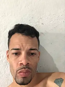 HenriquePhn online show from June 26, 2026, 11:36 am