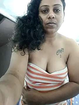 Snapshot of JENNIFERtamil chatting on November 9, 2025, 8:12 am JENNIFERtamil online show from November 9, 2025, 8:12 am