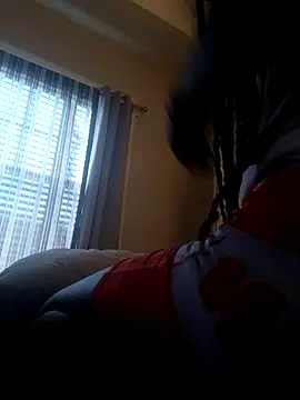 Snapshot of thegenie101 chatting on March 16, 2026, 8:35 pm thegenie101 online show from March 16, 2026, 8:35 pm