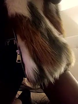 Snapshot of thegenie101 chatting on March 22, 2026, 4:27 am thegenie101 online show from March 22, 2026, 4:27 am